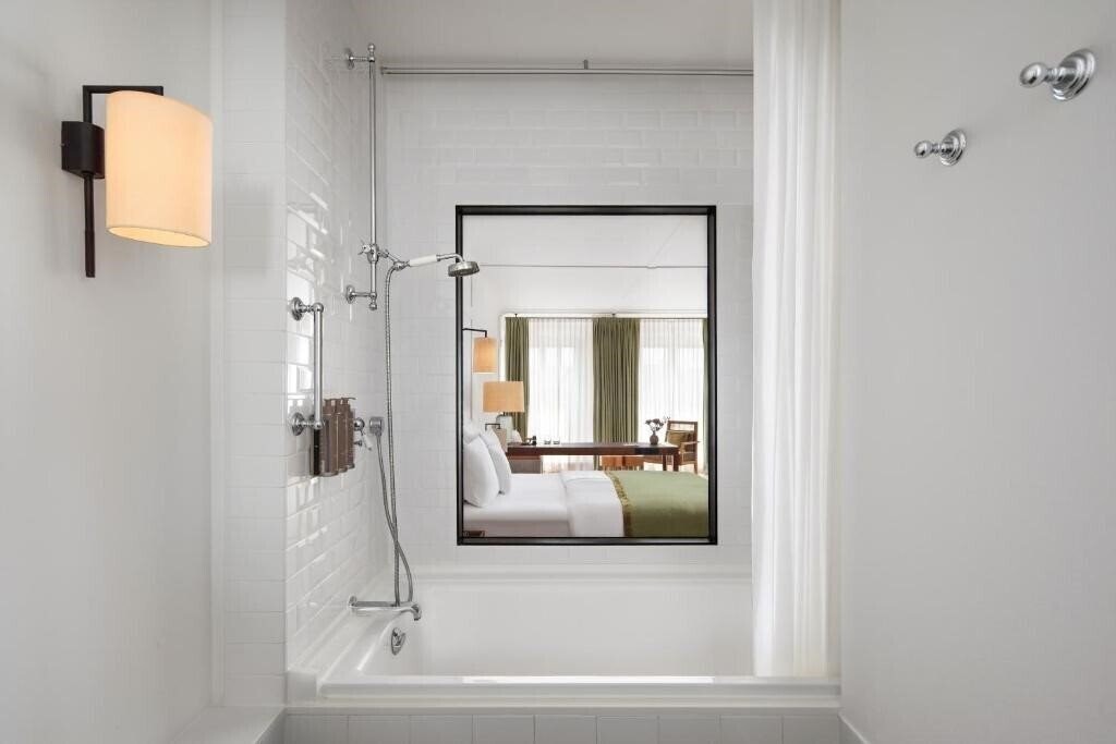 Фото Louis Hotel 4*