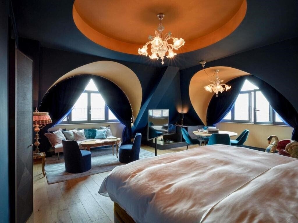 Фото 25hours Hotel The Royal Bavarian 4*