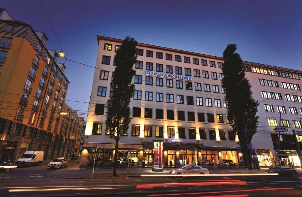 Фотографія Flemings Hotel Munchen City 4*