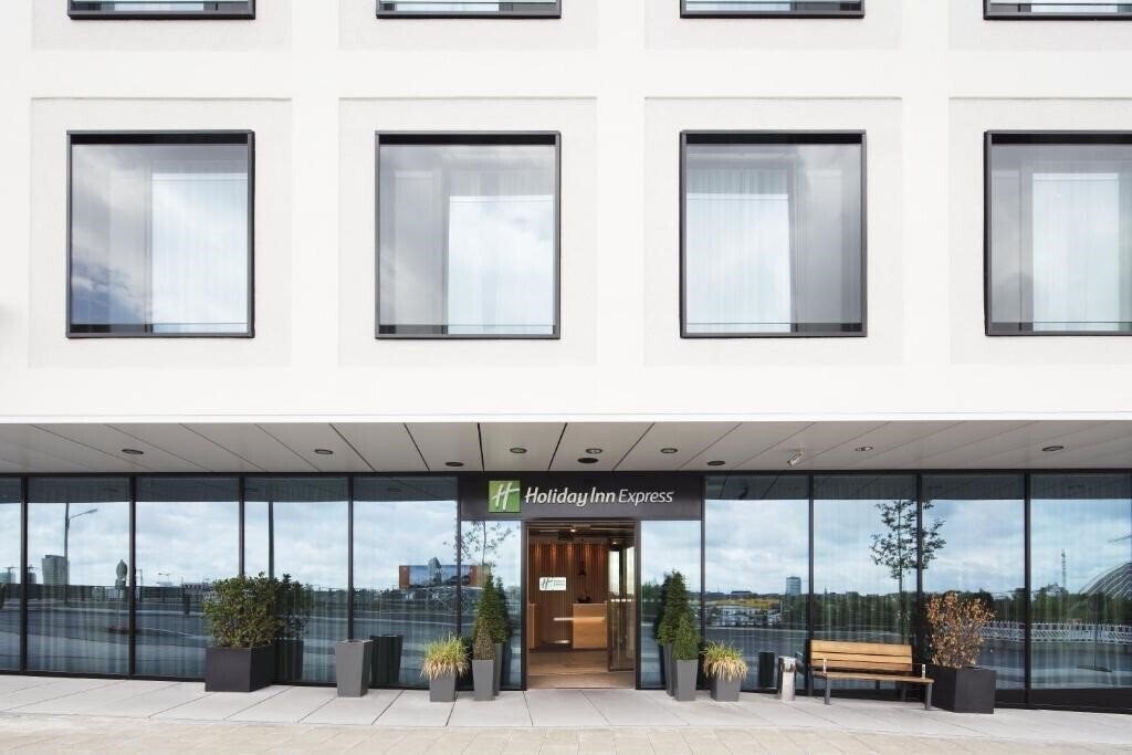Фотографія Holiday Inn Express Munich City West 3*