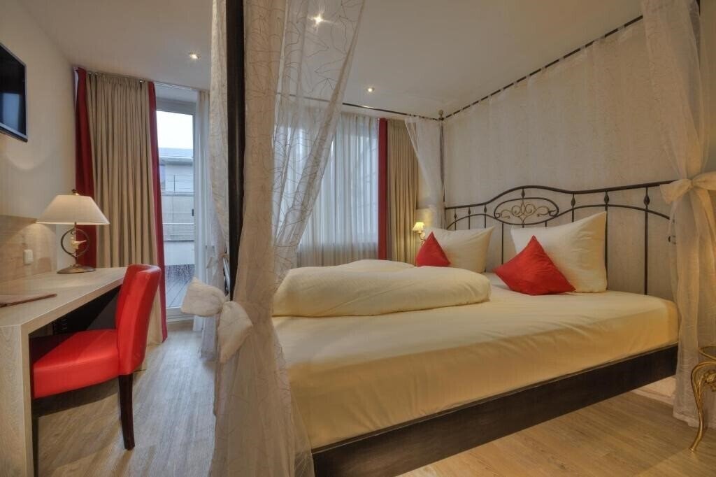 Отель Hotel Condor 3*