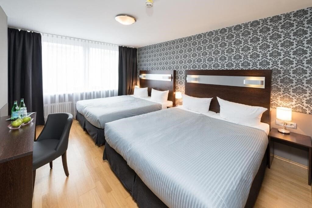 Фото Munich Inn 3*