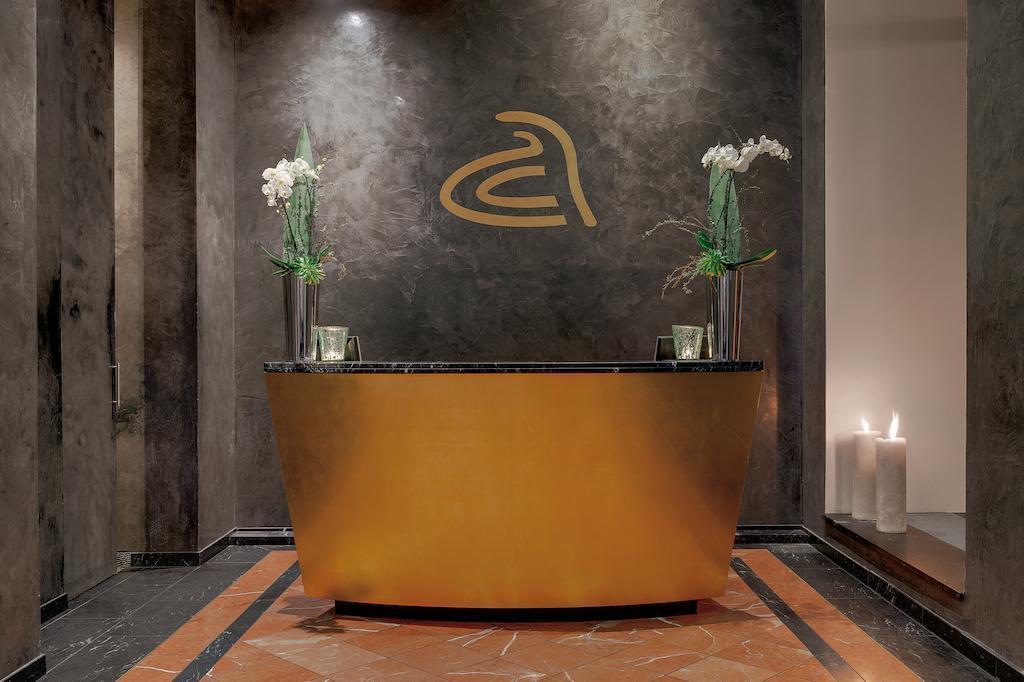 Готель Anna 4*