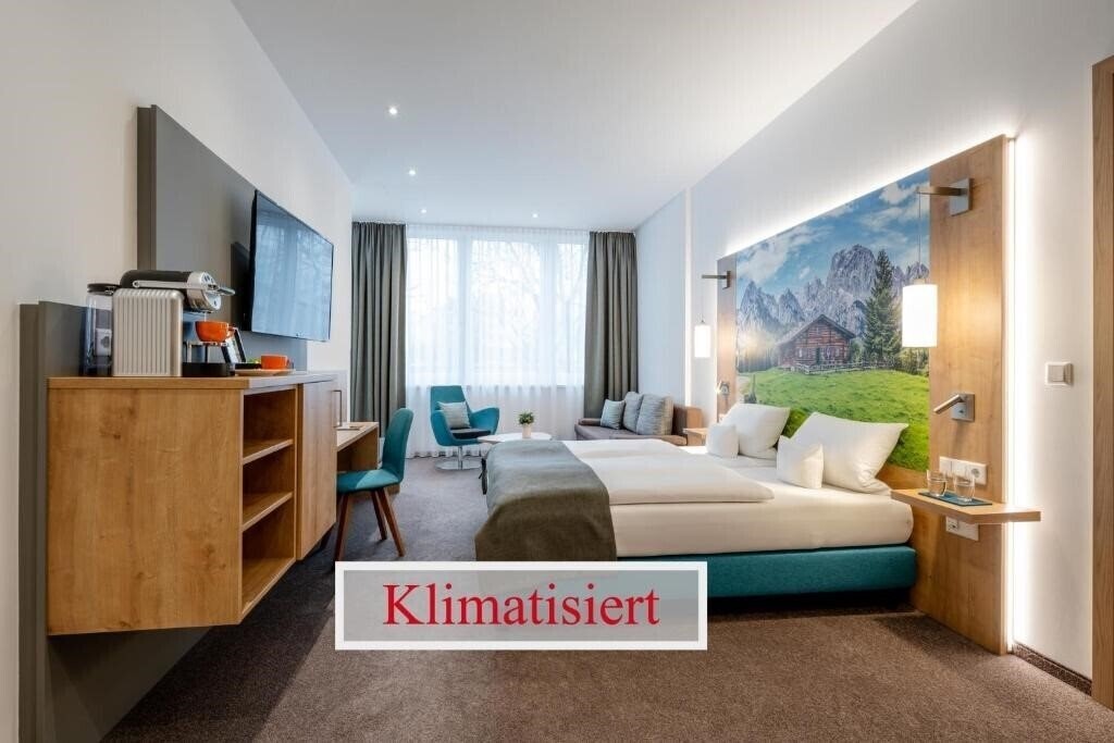 Отель Bayerischer Hof 5*