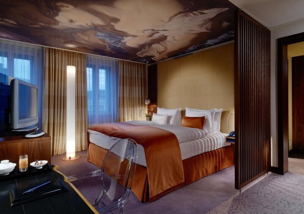 Фото Hotel Vier Jahreszeiten Kempinski Muenchen 5*