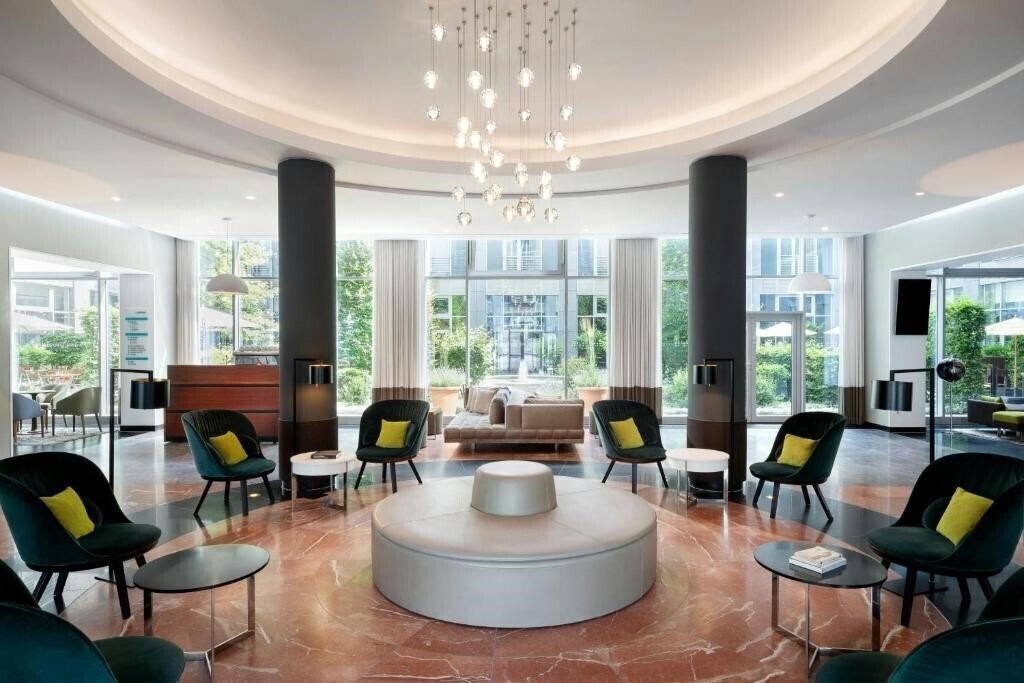 Готель Le Meridien Munchen 5*
