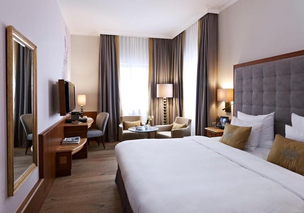 Готель Platzl Hotel 4*