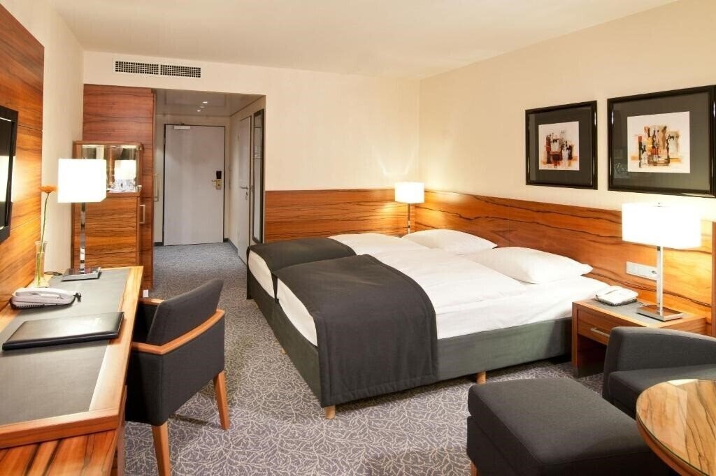 Фото Maritim Hotel Munchen 4*