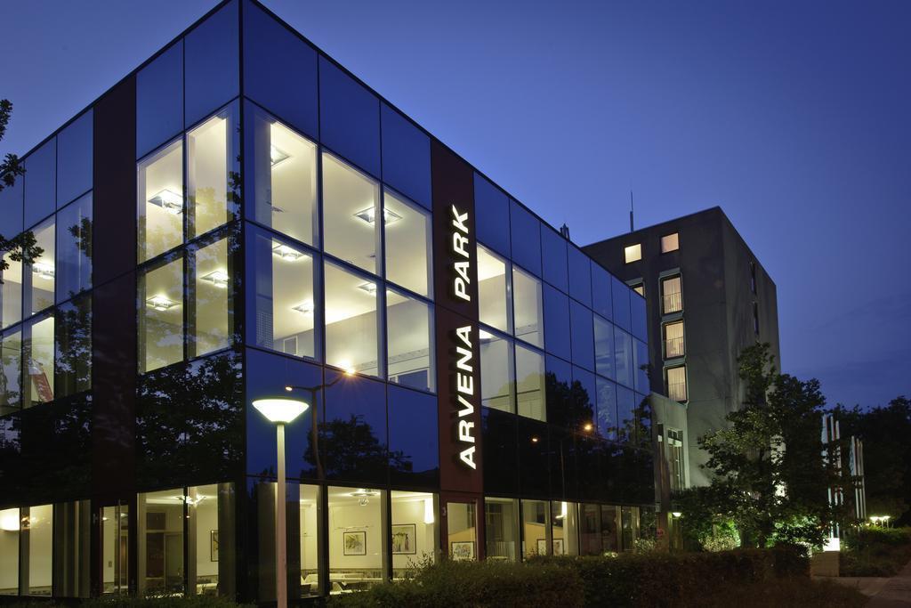 Готель Arvena Park 4*