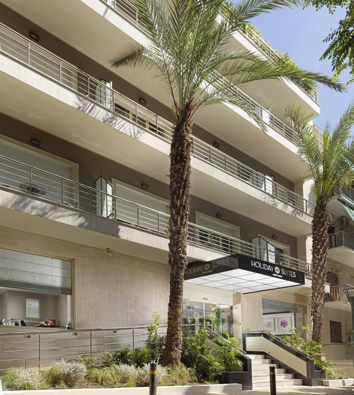 Фотографія Holiday Suites 4*