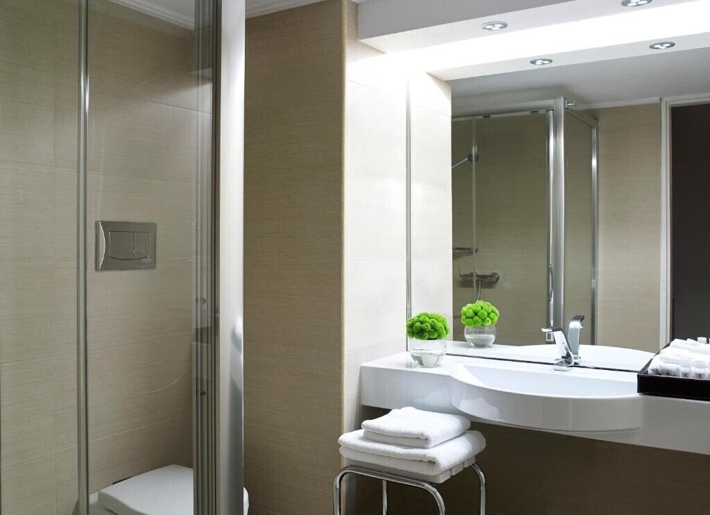 Фотографія Golden Sun Hotel Athens 4*