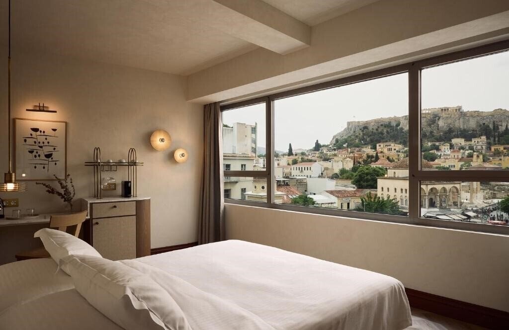 Готель A For Athens 4*