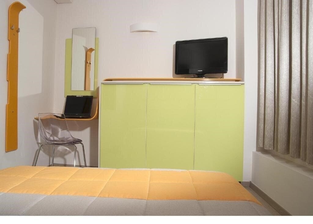 Фотография Amazon Hotel 3*
