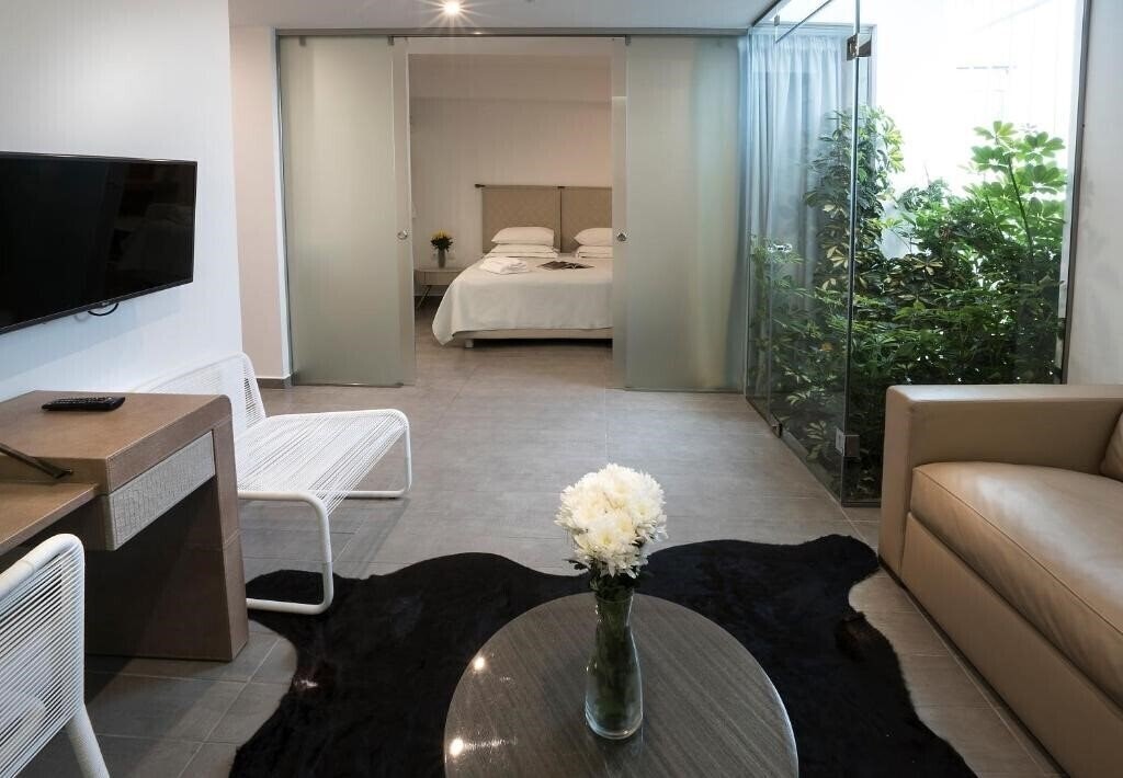 Готель Carolina Hotel 2*