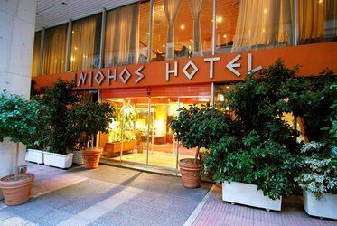 Готель Iniohos Hotel 3*