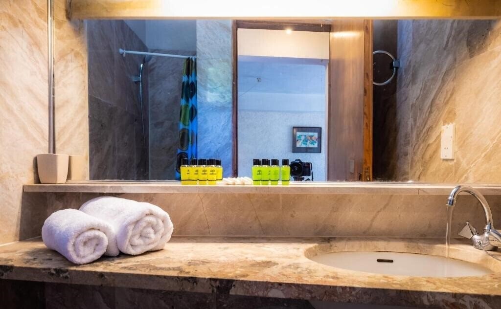 Фото Apollonia Hotel Apartments 4*