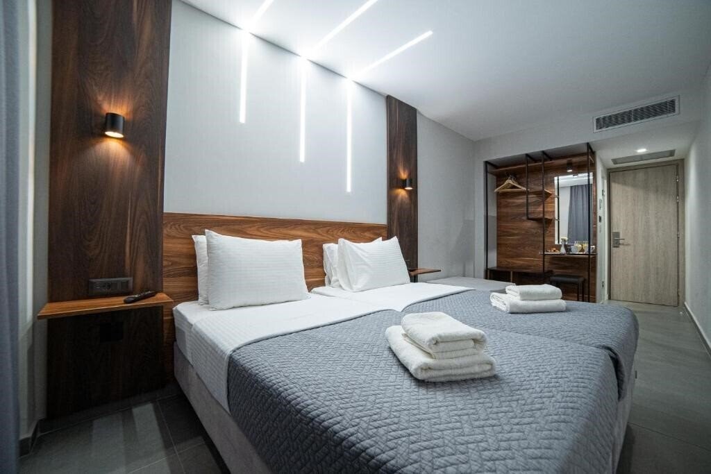 Отель Argo Hotel Piraeus 2*