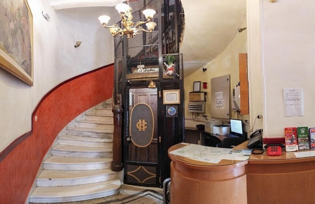 Зображення Cecil Hotel 2*
