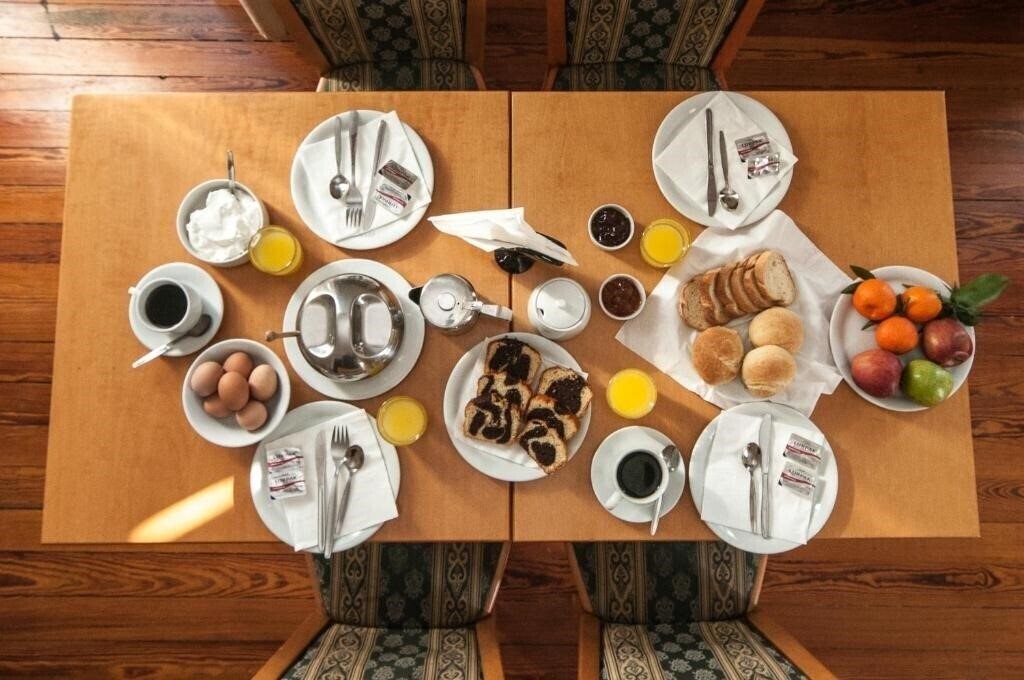 Картинка Cecil Hotel 2*