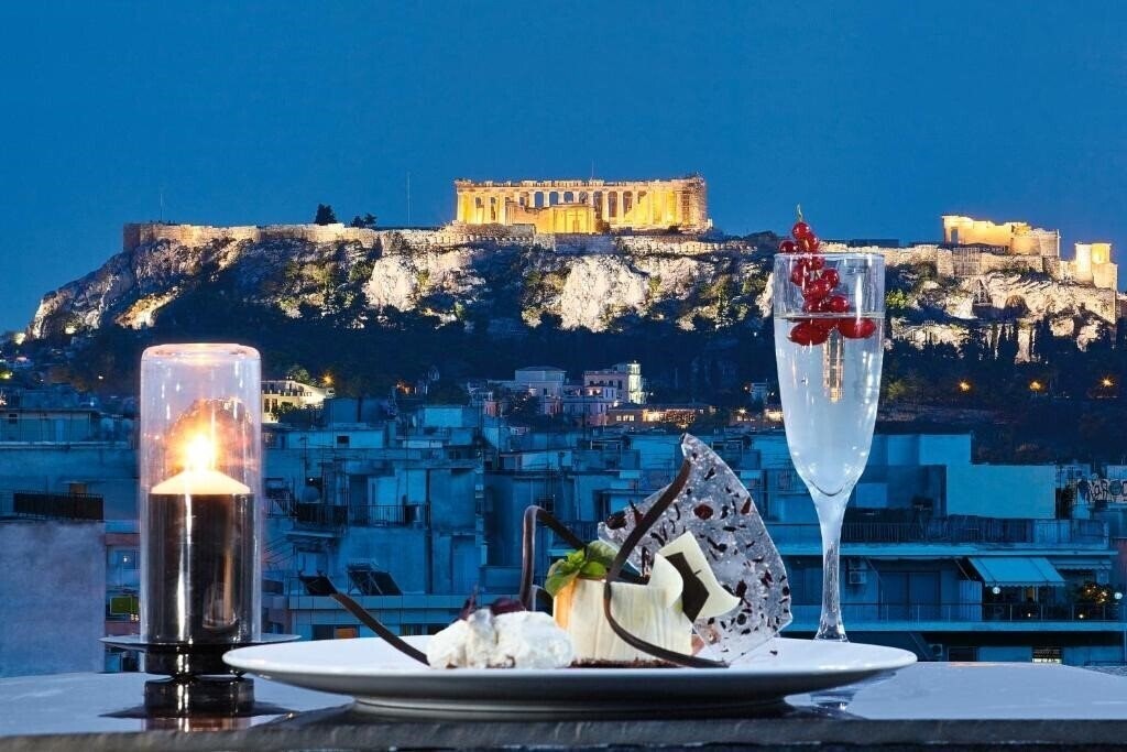 Фото Wyndham Grand Athens 4*