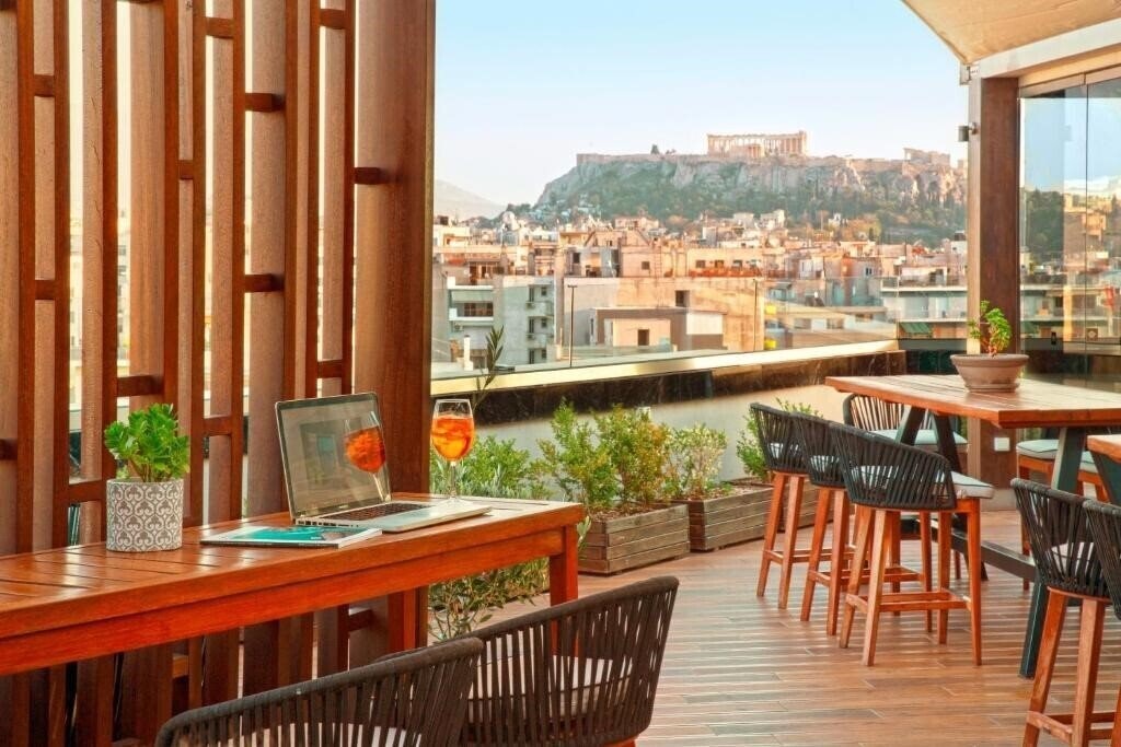 Фото Zeus Wyndham Grand Athens 5*