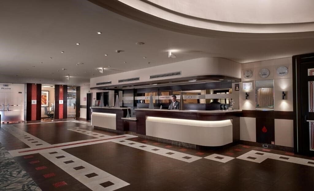Зображення Crowne Plaza City Centre 4*