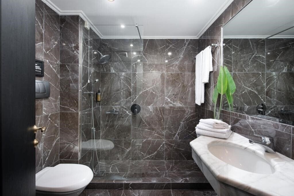 Изображение Athenian Riviera Hotel & Suites 4*