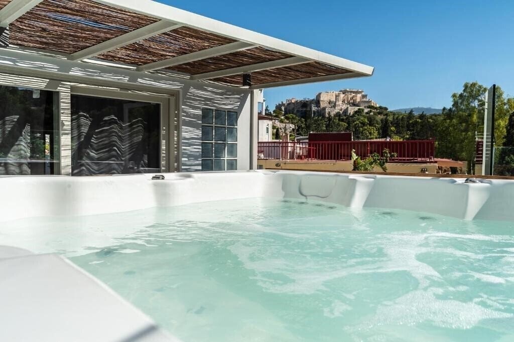 Готель Acropolis Luxury Apartments 5*