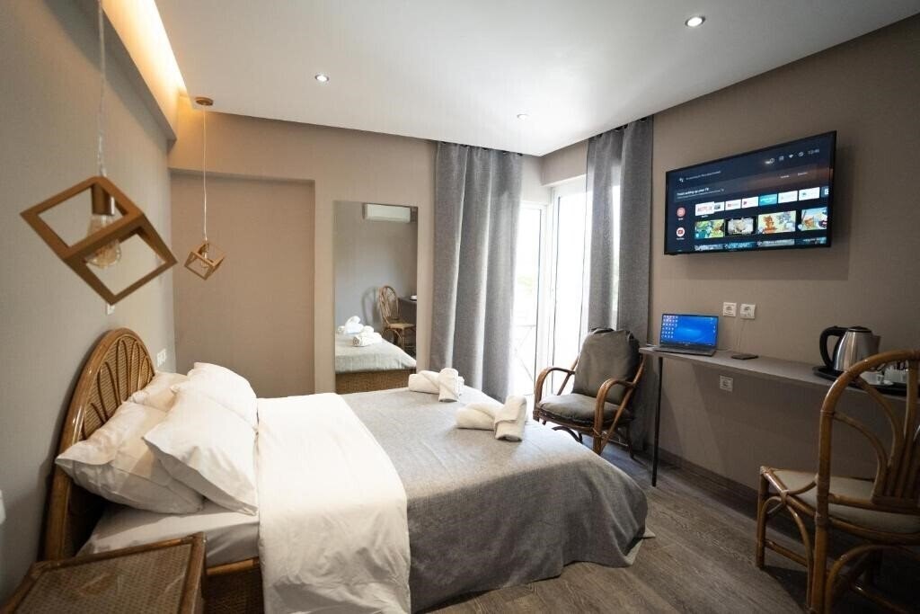 Отель Parthenis Riviera Hotel 2*