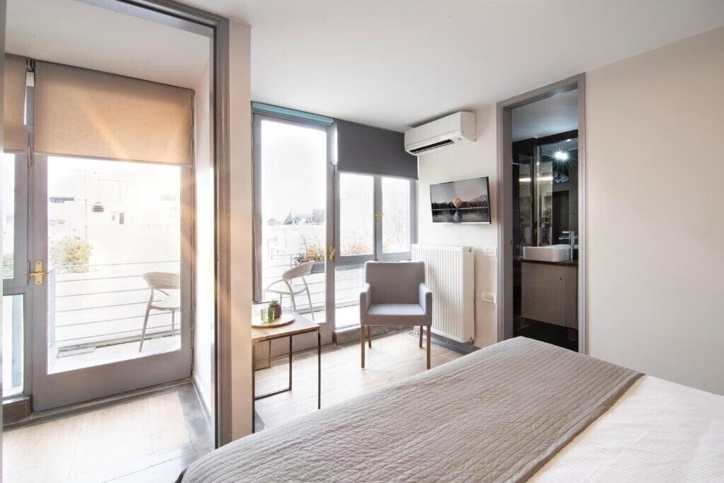 Отель Urban Villa Olivia Villa 4*