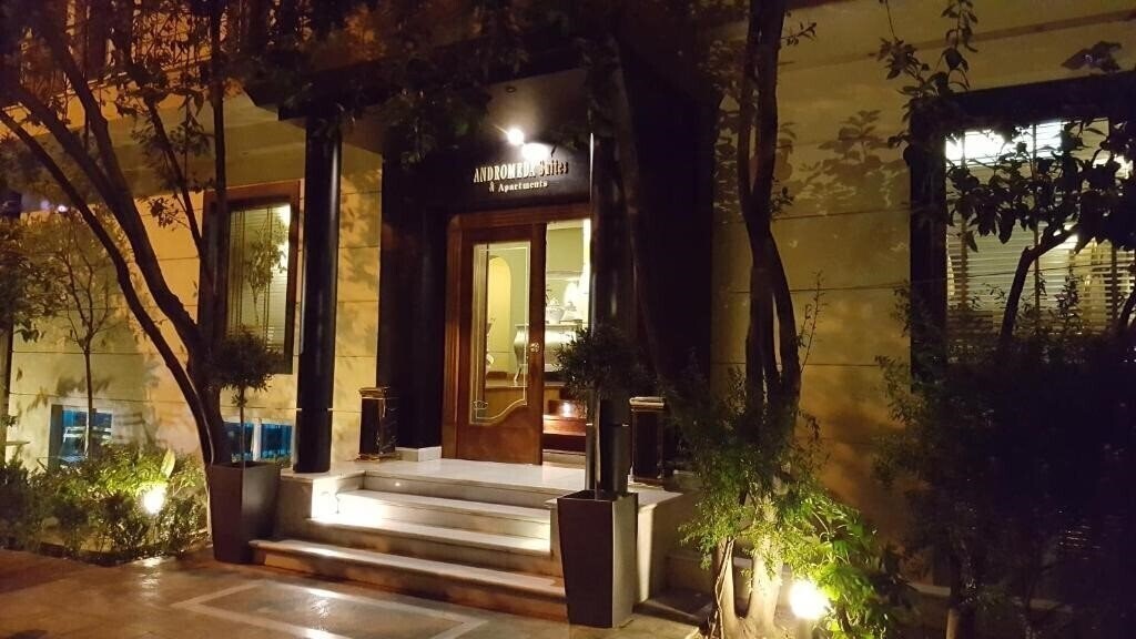 Готель Andromeda Suites 4*