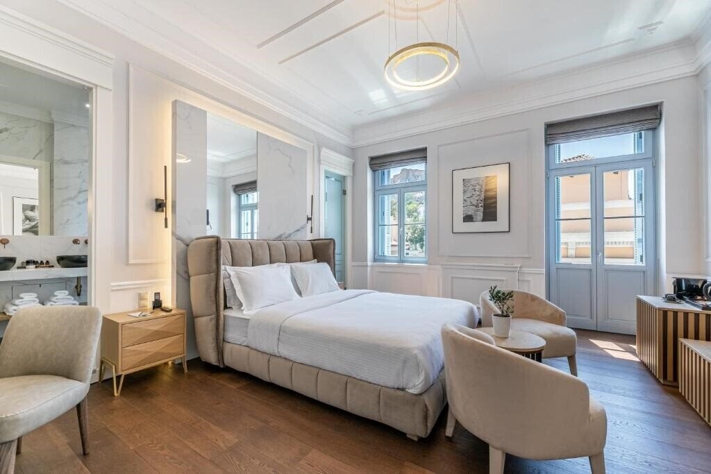 Готель A77 Suites By Andronis 4*