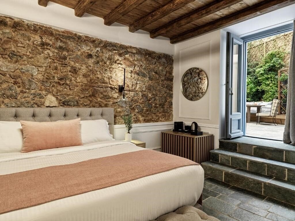Картинка A77 Suites By Andronis 4*