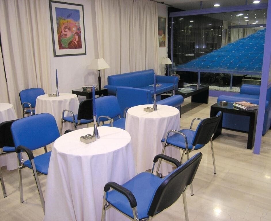 Фото Roy Hotel + 2*