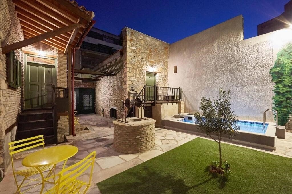 Фотография Athenian Residences Pool & Luxury Suites Apartments апартаменты