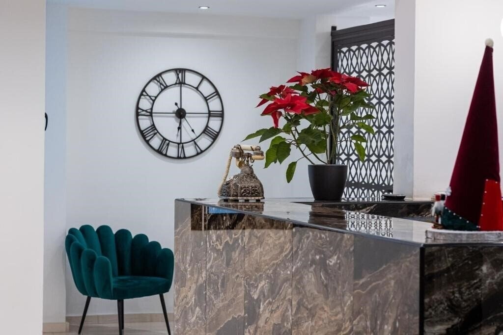 Готель Evita Asty 3*