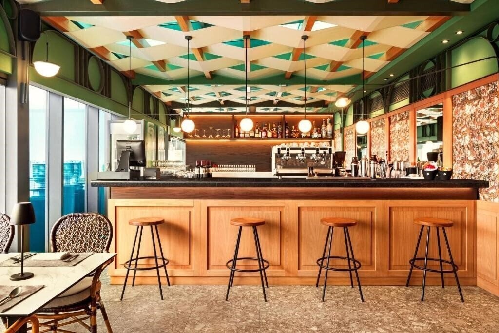 Картинка Zeus Essence Athens Central 5*
