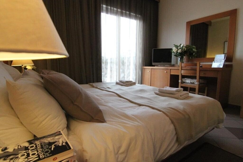 Отель Achillon Hotel 3*