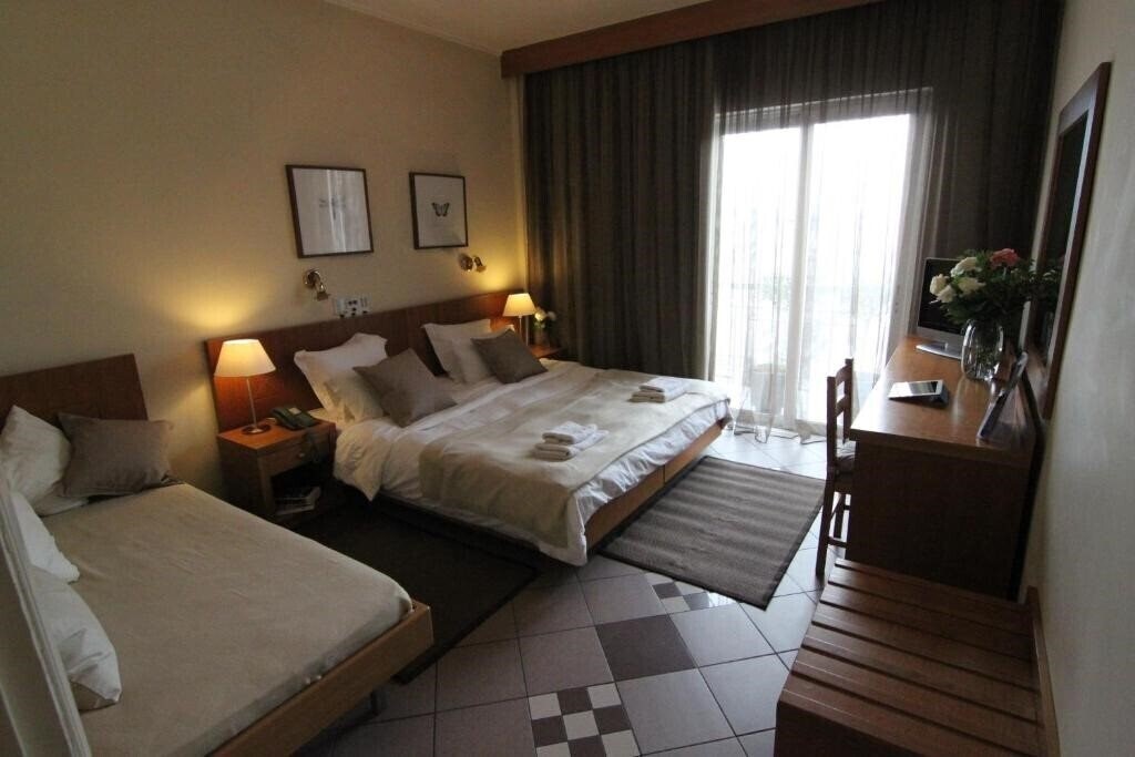 Фото Achillon Hotel 3*