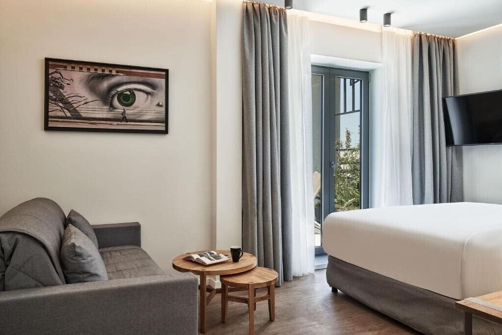 Отель NLH Kerameikos - Neighborhood Lifestyle Hotels 3*