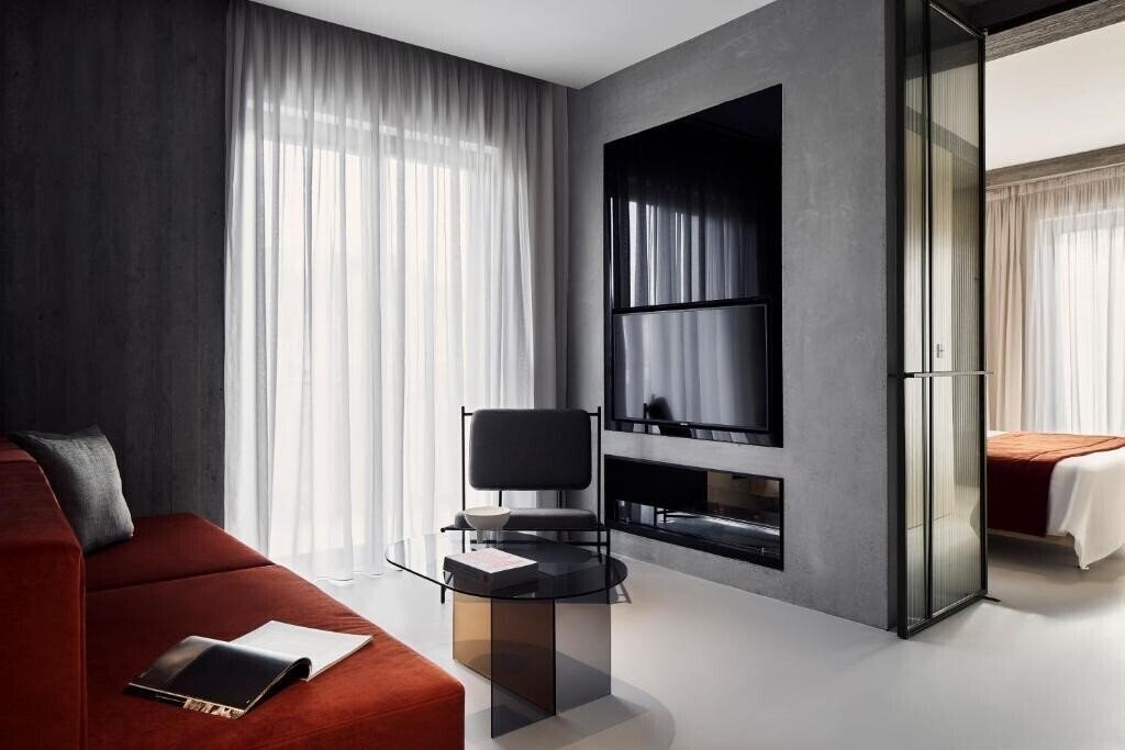 Фотография The Newel Metaxourgeio 4*