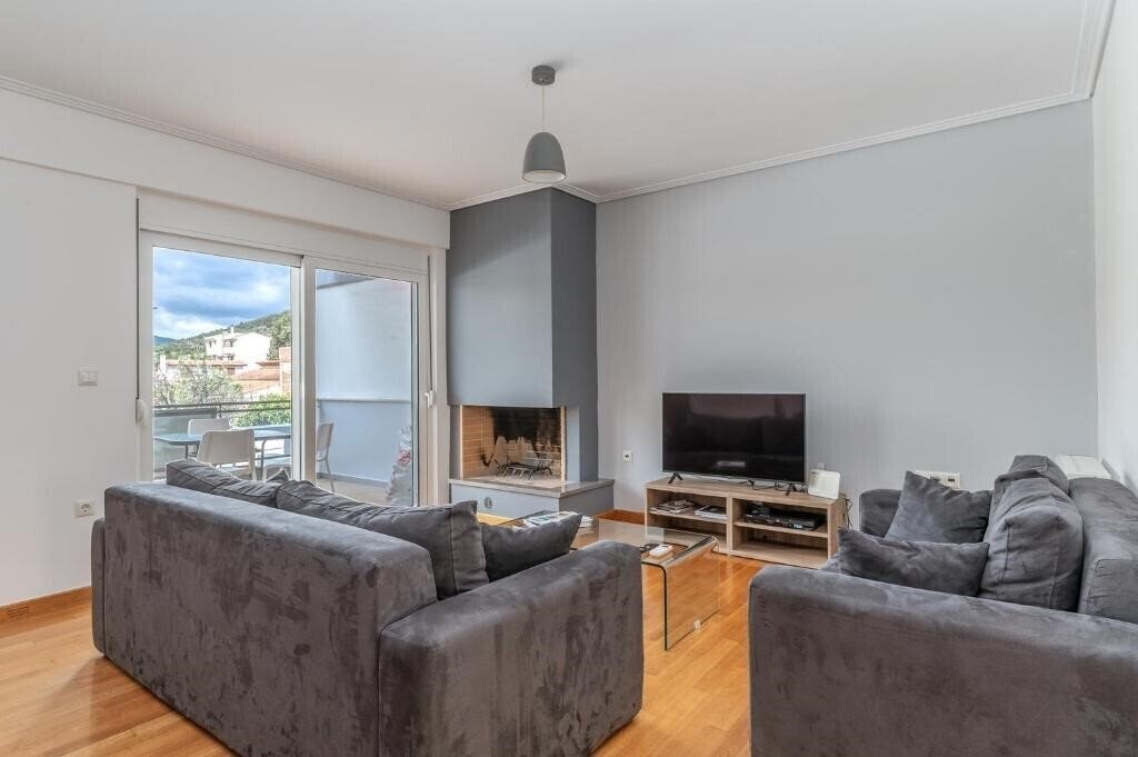 Отель Elvita Spata Luxurius Villa 4*