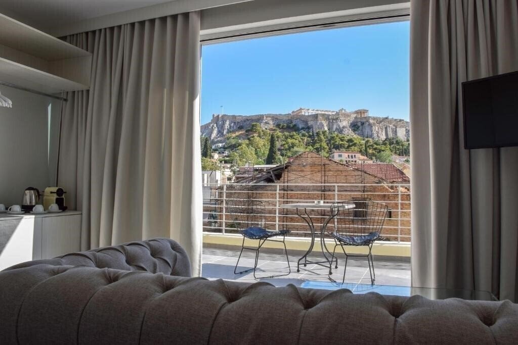 Отель 24k Athena Suites 3*