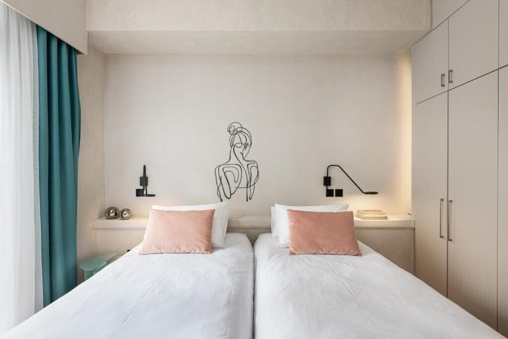 Фото Colors Hotel Athens 4*