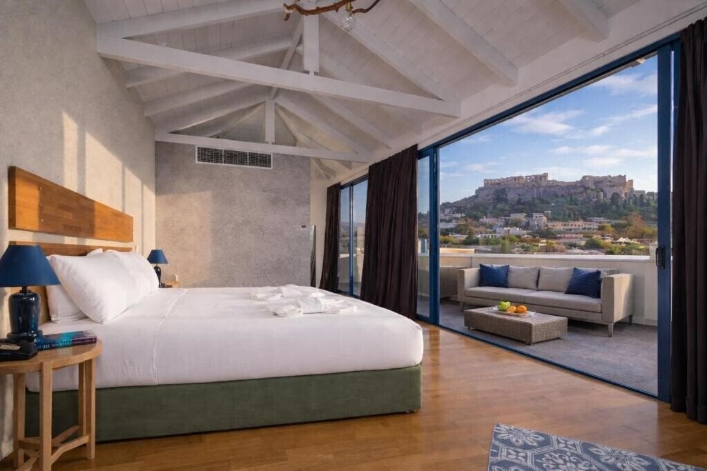 Отель Lotus Inn 4*
