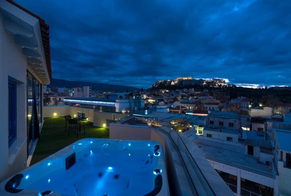 Изображение Lotus Inn 4*