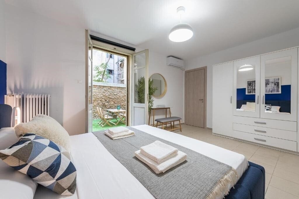 Фото Mavrogenous - The Mansion 4*