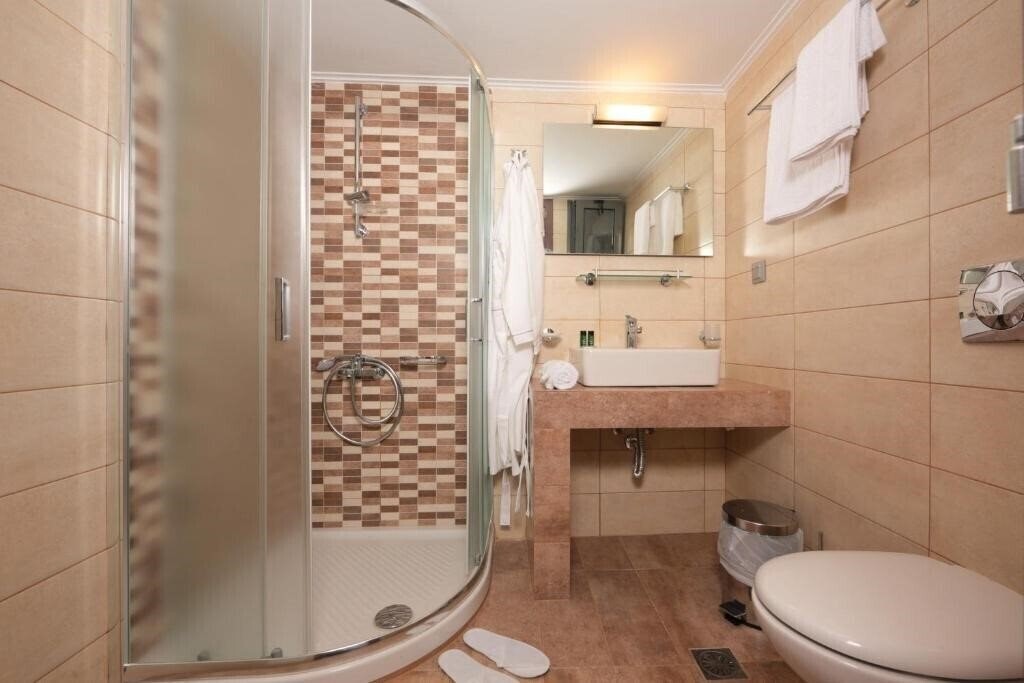 Фото Meni Apartments 4*