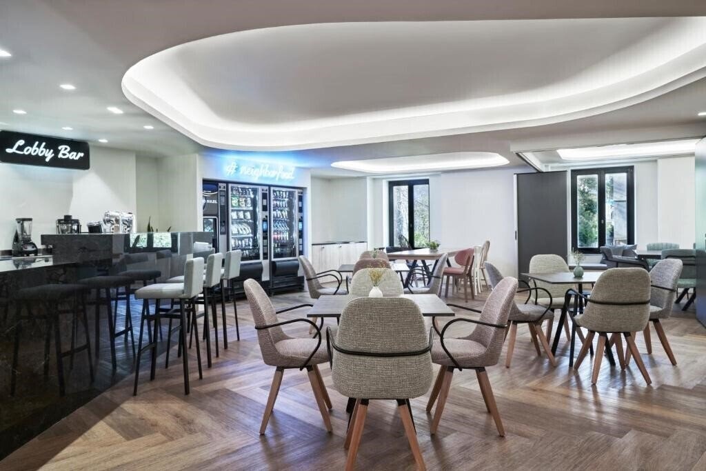 Фото NLH Monastiraki - Neighborhood Lifestyle Hotels 4*