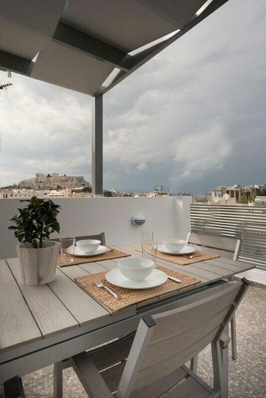 Картинка Petal Apartments 4*